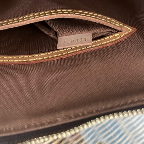 LOUIS VUITTON ALMA Monogram Handbag M51130 Serial #FL0061 - Picture 12 of 16